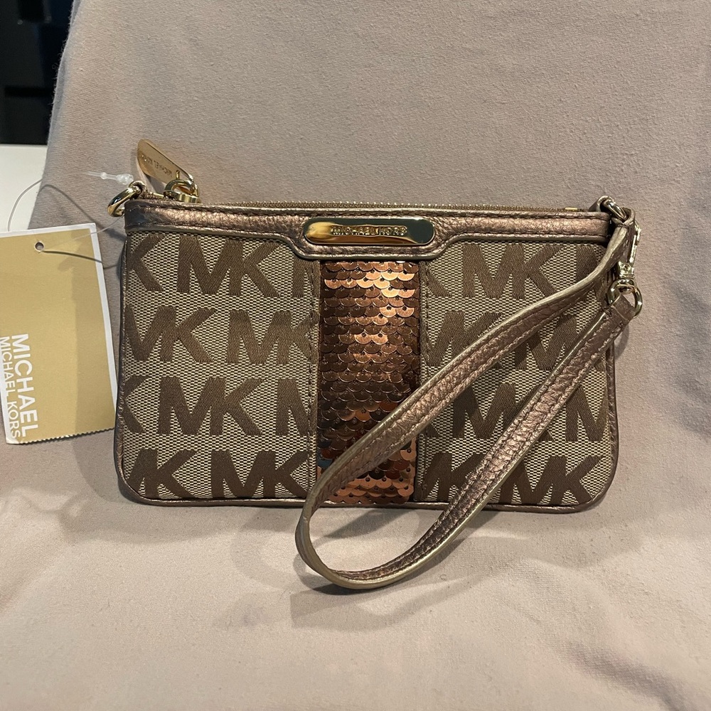 BNWT MK SEQUENCE WRISTLET😍